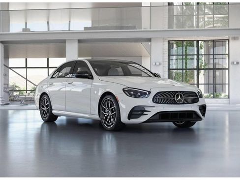 Used 2021 Mercedes-Benz E 350 4MATIC Sedan image 11
