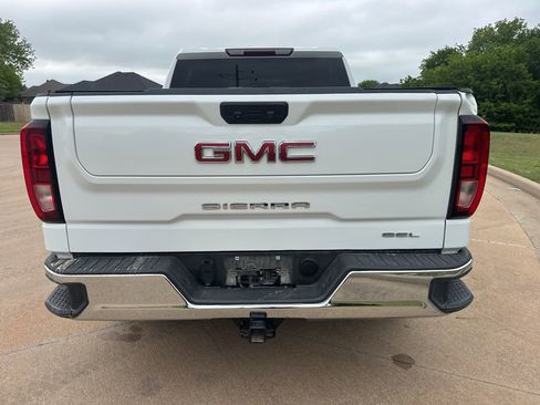 Used 2022 GMC Sierra 1500 SLE AWD/4WD image 4