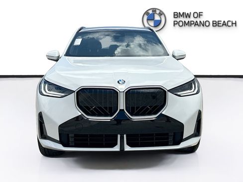 New 2026 BMW X3 xDrive30i w/ M Sport Package AWD/4WD image 2