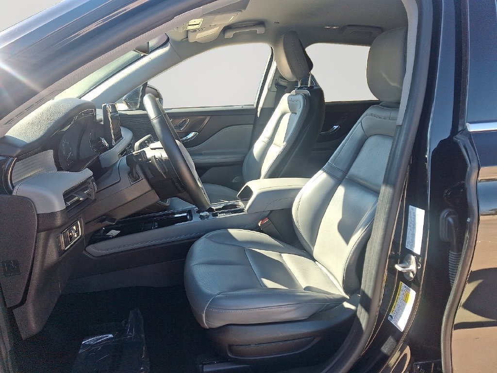 Used 2020 Lincoln Corsair AWD w/ Equipment Group 101A image 14