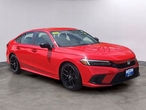 Used 2024 Honda Civic Sport image 3