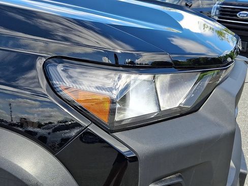 Used 2024 Chevrolet Colorado Trail Boss AWD/4WD image 9