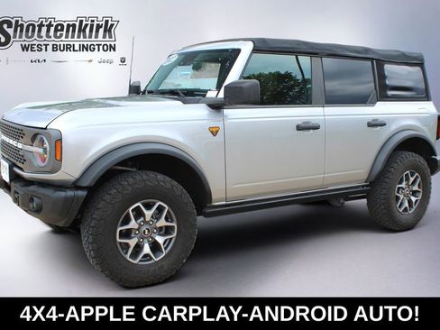Used 2022 Ford Bronco Badlands AWD/4WD image 1