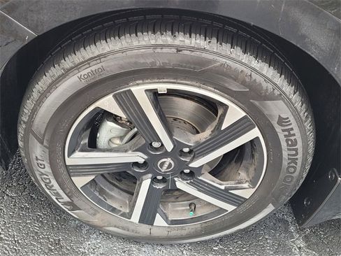 Used 2025 Nissan Sentra SV w/ All-Weather Package image 13