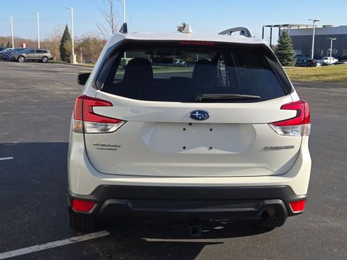 Used 2023 Subaru Forester Premium image 12