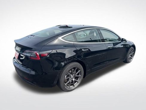 Used 2019 Tesla Model 3 Standard Range Plus RWD image 3