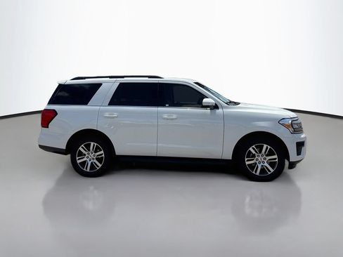 Used 2024 Ford Expedition XLT RWD image 8