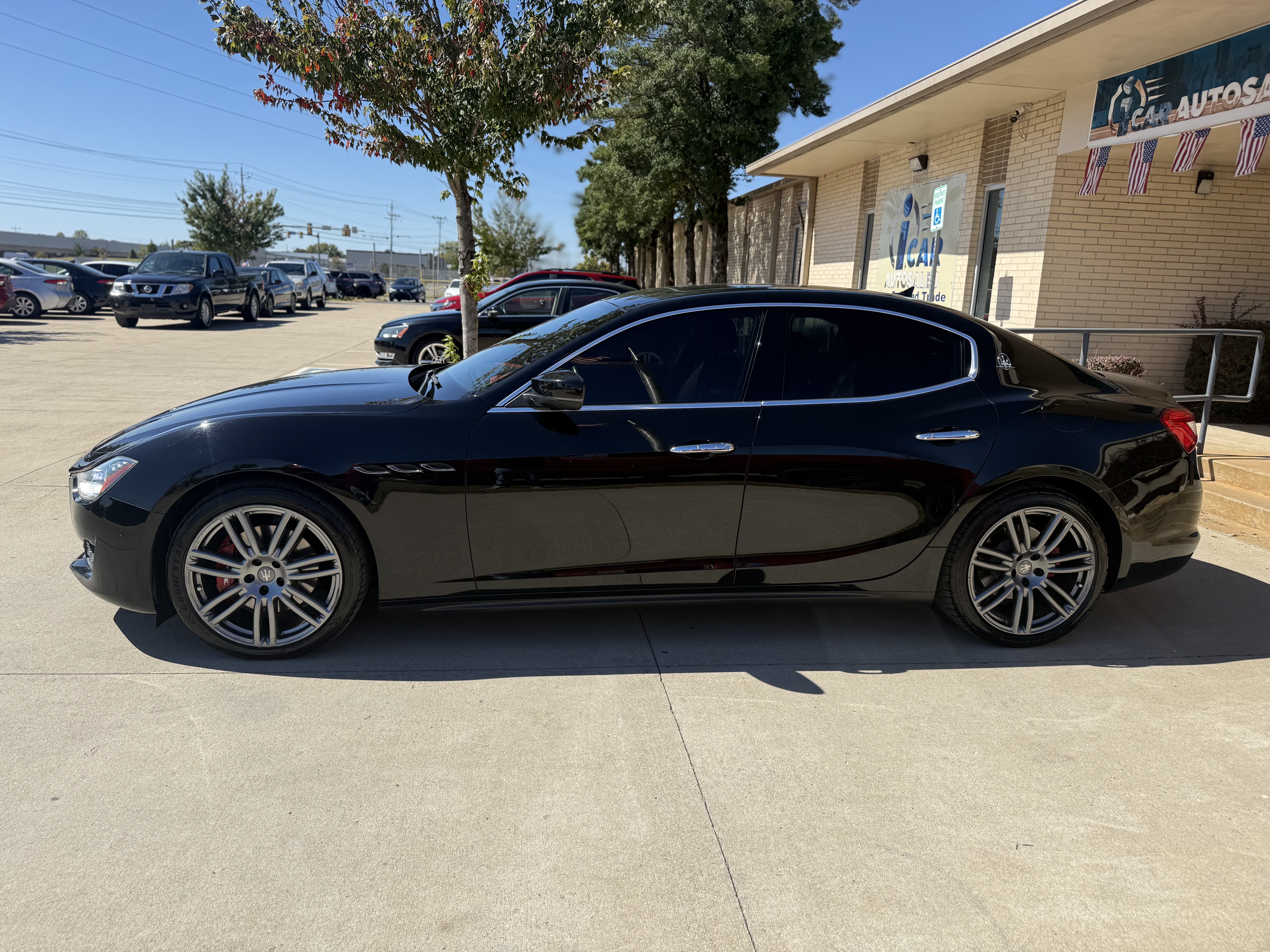 Used 2018 Maserati Ghibli RWD image 3