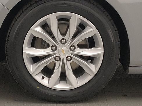 Used 2025 Chevrolet Malibu LT FWD image 31