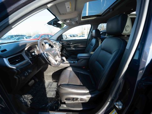 Used 2018 GMC Acadia SLT image 9