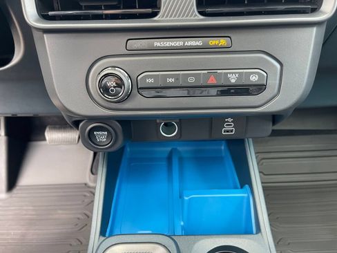New 2026 Ford Maverick XLT AWD/4WD image 13