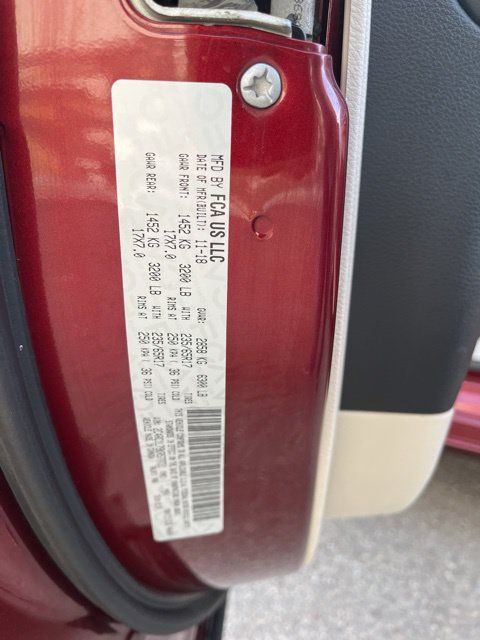 Used 2019 Chrysler Pacifica Touring-L FWD image 24