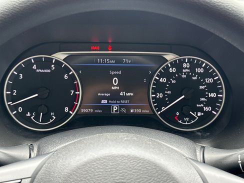 Used 2025 Nissan Sentra SV FWD image 21
