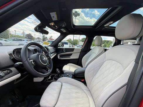 Used 2023 MINI Cooper Countryman S w/ Signature Upholstery Package FWD image 26