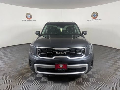 Certified 2024 Kia Telluride S AWD/4WD image 16