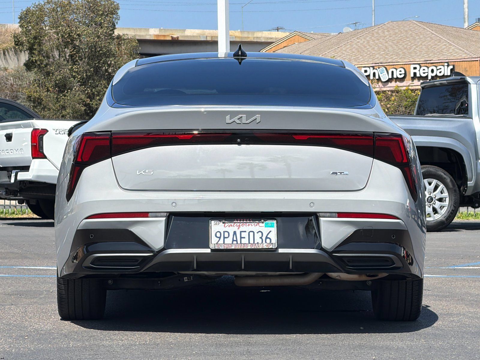 Used 2025 Kia K5 GT-Line w/ GT-Line Premium Package FWD image 4