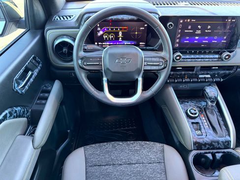 Used 2024 Chevrolet Colorado ZR2 image 20