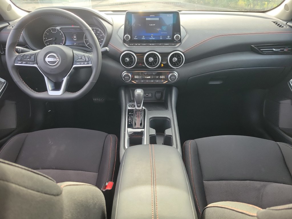 Certified 2025 Nissan Sentra SR FWD image 12