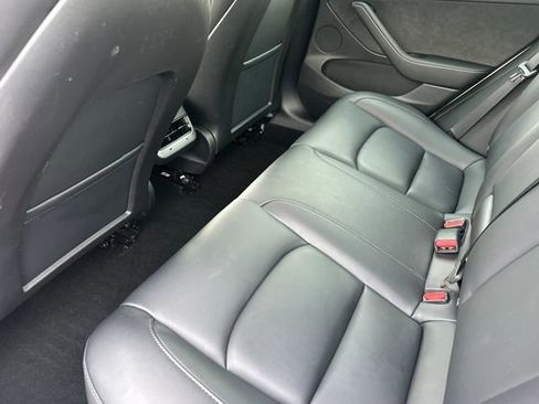 Used 2023 Tesla Model 3 Standard Range image 10