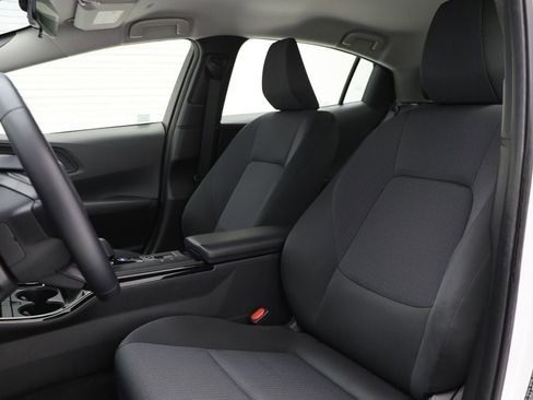 Used 2024 Toyota Prius LE image 16