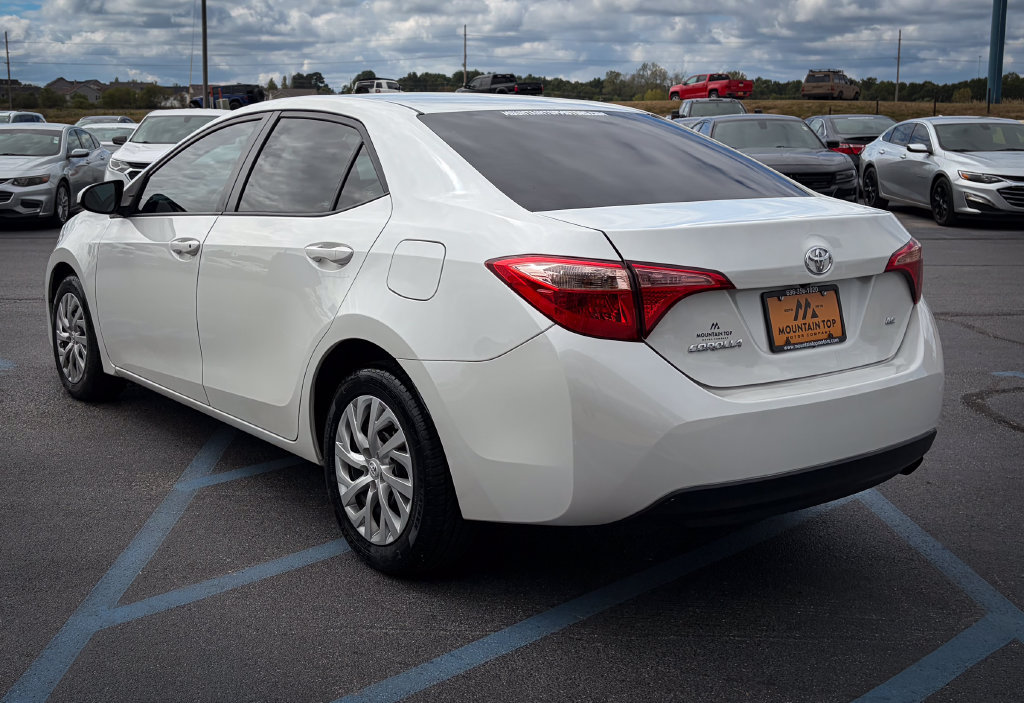 Used 2019 Toyota Corolla LE FWD image 23