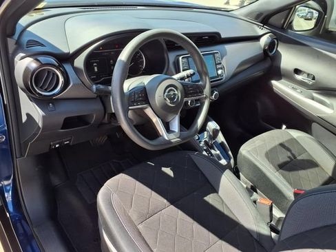 Used 2019 Nissan Kicks SV FWD image 4