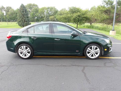 Used 2015 Chevrolet Cruze LTZ w/ Sun, Sound and Sport Package FWD image 2