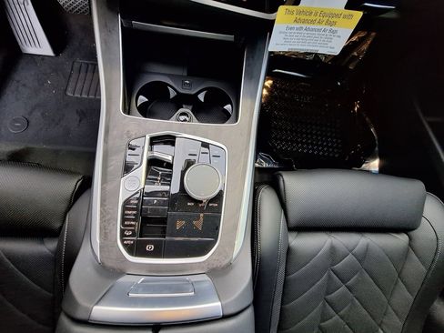 Used 2026 BMW X5 xDrive40i w/ Premium Package AWD/4WD image 11