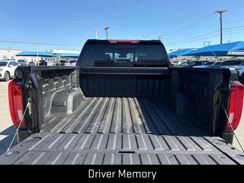 New 2026 GMC Sierra 1500 SLT AWD/4WD image 9