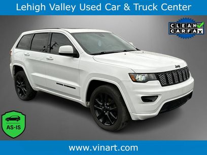 Used 2017 Jeep Grand Cherokee Altitude