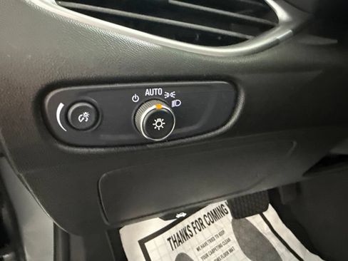 Used 2024 Chevrolet Malibu LT FWD image 20