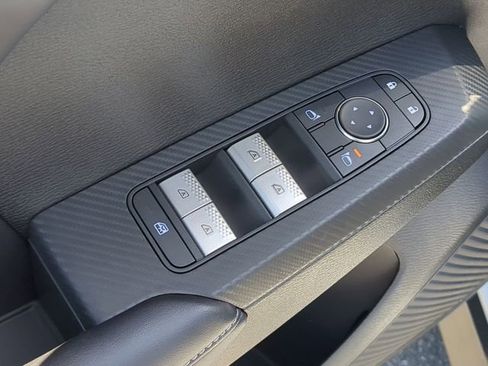 New 2026 Mitsubishi Outlander LE FWD image 13