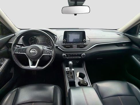 Used 2022 Nissan Altima 2.5 SR FWD image 15
