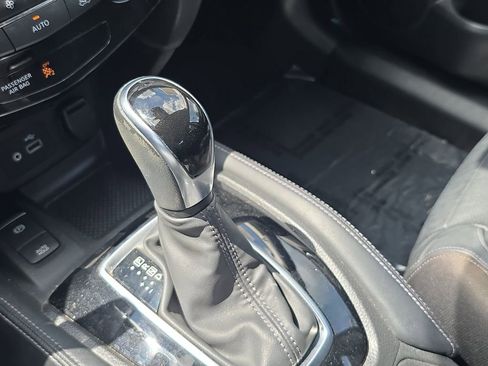 Used 2020 Nissan Rogue Sport SL image 27