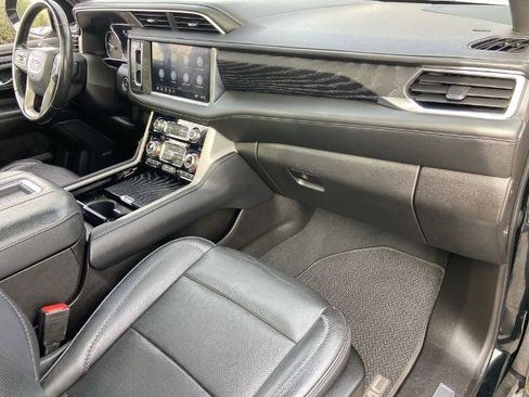 Used 2021 GMC Yukon XL Denali w/ Denali Ultimate Package image 26