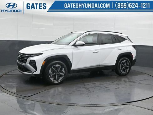 New 2026 Hyundai Tucson SEL w/ Tow & Go Package AWD/4WD image 7