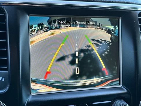 Used 2017 Jeep Grand Cherokee Limited w/ Luxury Group II RWD image 19