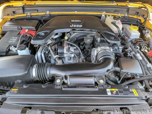 Used 2021 Jeep Wrangler Sport image 28