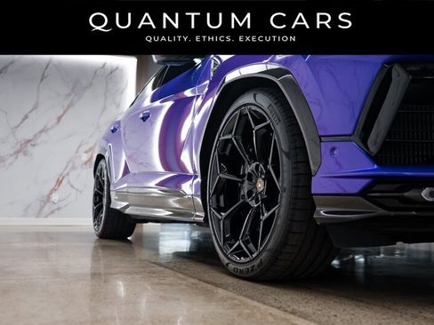Used 2023 Lamborghini Urus Performante AWD/4WD image 22