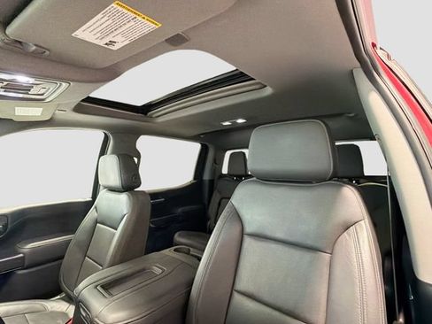 Used 2020 Chevrolet Silverado 1500 LTZ w/ LTZ Premium Package AWD/4WD image 18