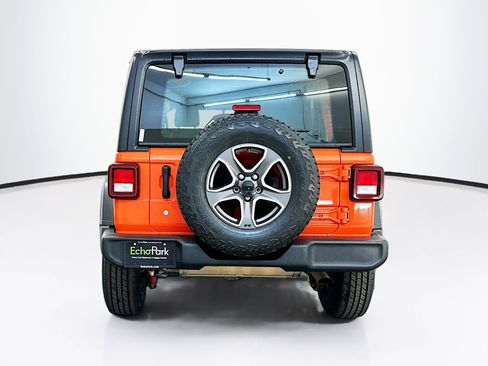 Used 2018 Jeep Wrangler Unlimited Sport S image 7