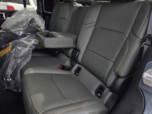 New 2026 Jeep Gladiator Mojave image 13