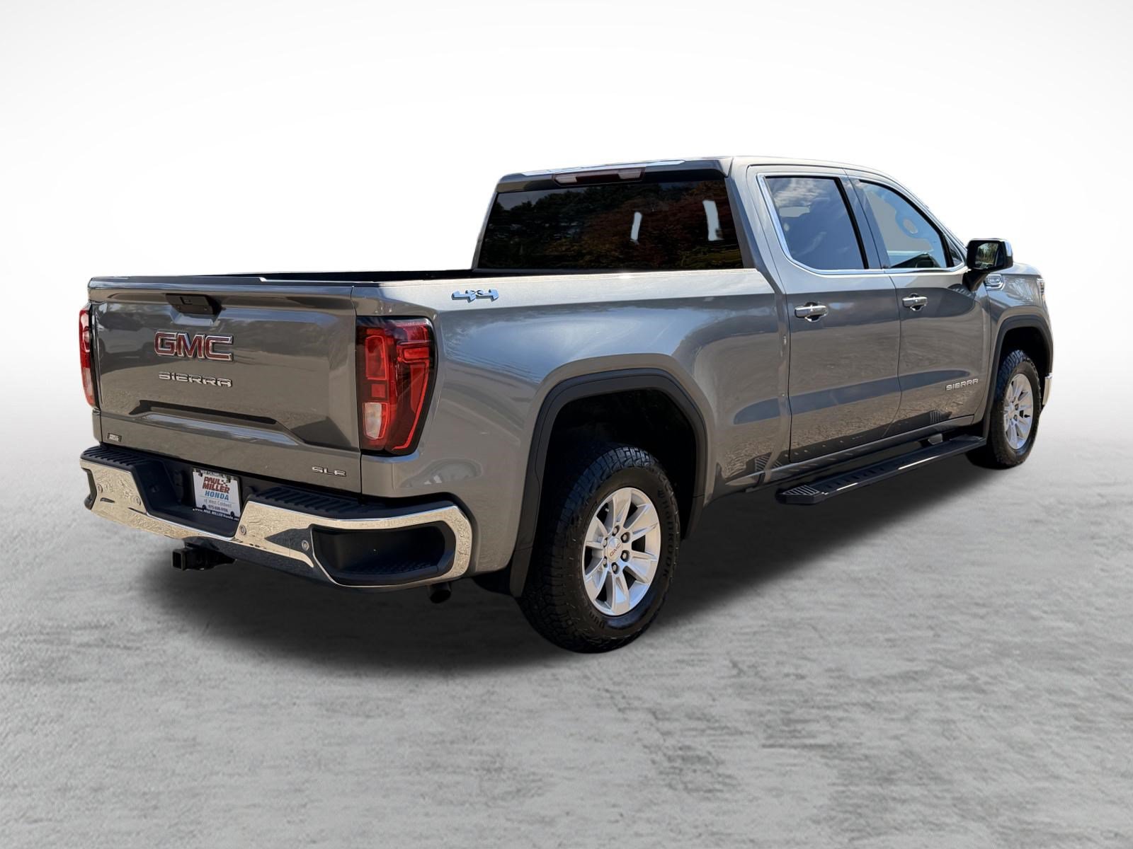 Used 2019 GMC Sierra 1500 SLE w/ SLE Value Package AWD/4WD image 6