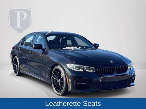 Used 2021 BMW 330i Sedan w/ M Sport Package image 2