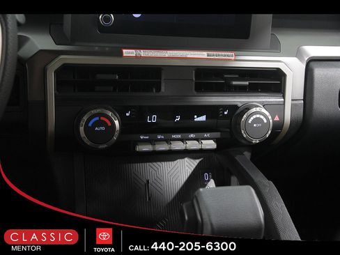 Certified 2026 Toyota Tacoma TRD Off-Road AWD/4WD image 14