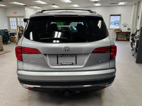 Used 2018 Honda Pilot Elite image 32