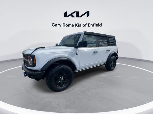 Used 2021 Ford Bronco Black Diamond image 4