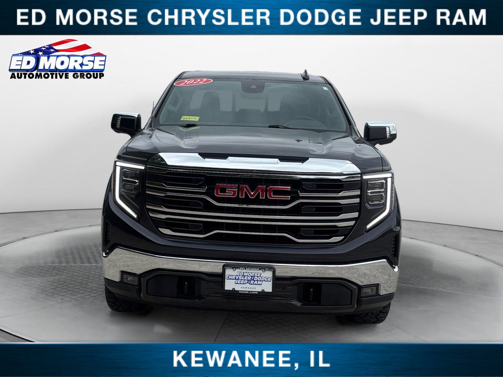 Used 2022 GMC Sierra 1500 SLT w/ SLT Convenience Package AWD/4WD image 8