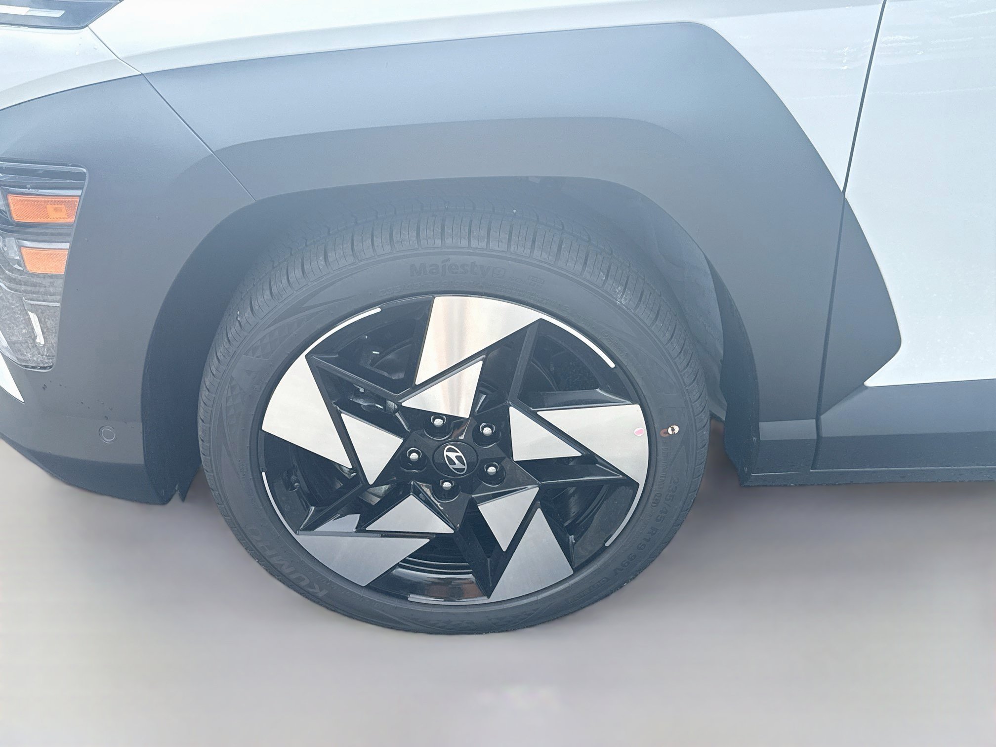New 2027 Hyundai Kona Limited FWD image 24