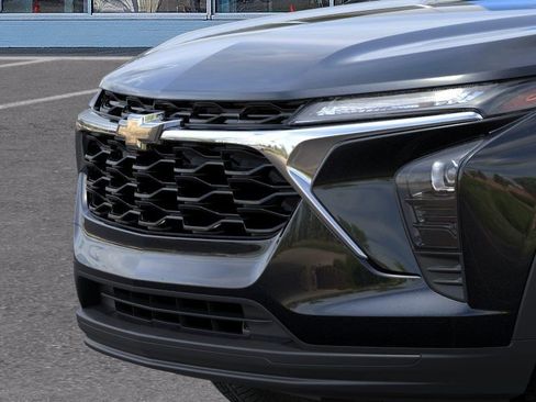New 2026 Chevrolet Trax LS w/ LS Convenience Package FWD image 13